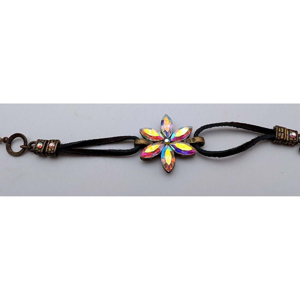 Iridescent Crystal Flower Suede Cord Bracelet Antique Brass Toggle Clasp 7.5" - Picture 8 of 10
